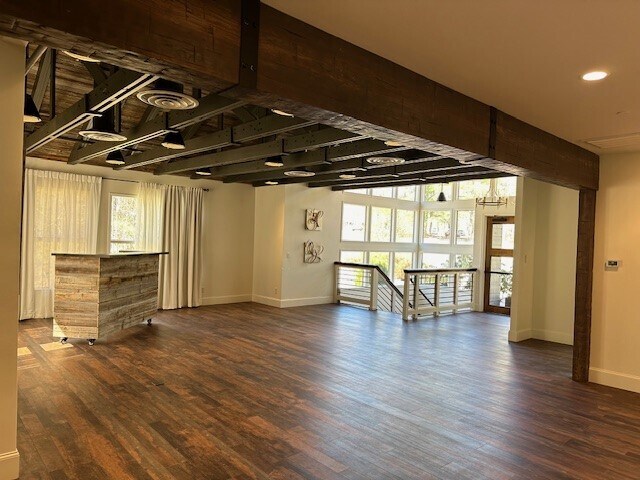 More Photos Of 70 Sapphire Valley Rd, Sapphire Apartments For Sale