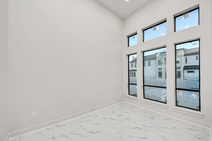 More Photos Of 220 Bella Katy Dr, Katy Office Residential For Lease