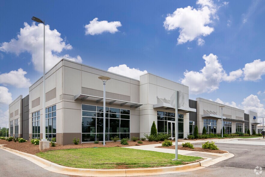 More Photos Of 7000 Redstone Gtwy, Huntsville Office For Lease
