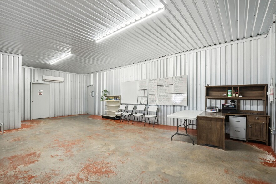 More Photos Of 324 E Highway 6, Iredell Land For Sale