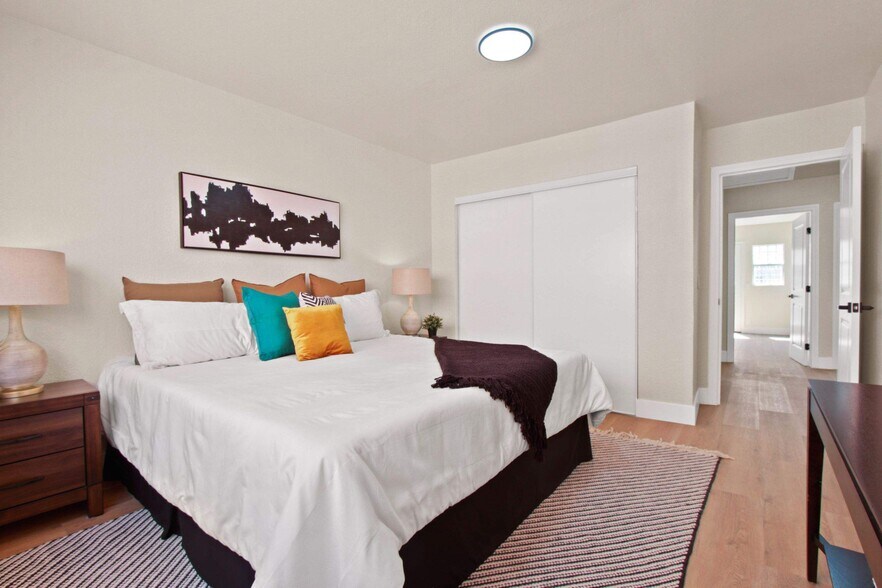 More Photos Of 6337 10th Ave, Los Angeles Apartments For Sale