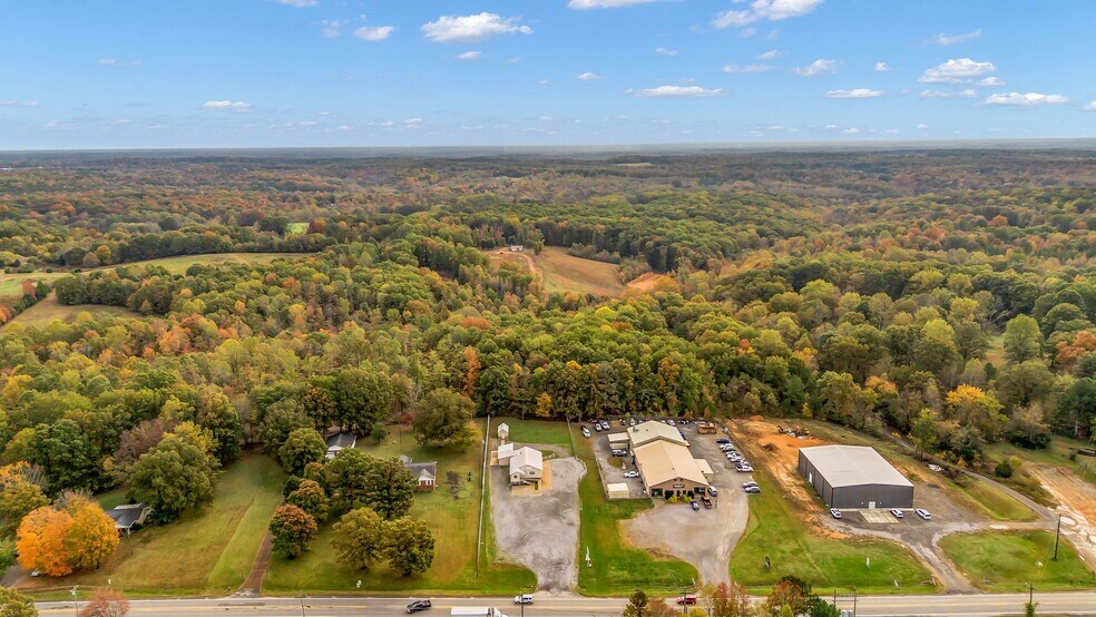 More Photos Of 4842 Highway 100, Lyles Restaurant For Lease