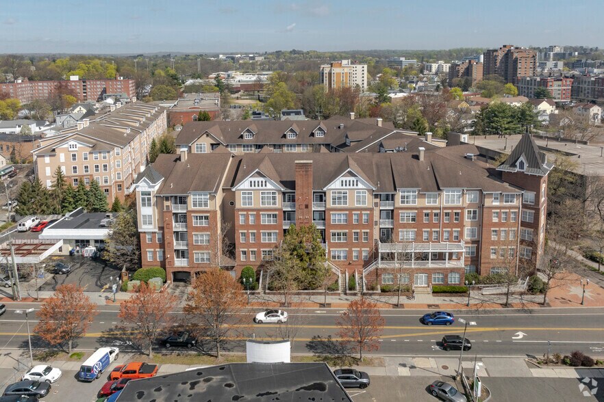 More Photos Of 35 W Broad St, Stamford Apartments For Sale