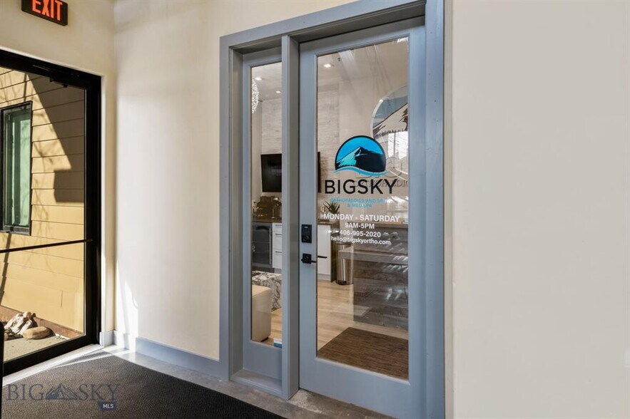 More Photos Of 32 Market Pl, Big Sky Medical For Sale