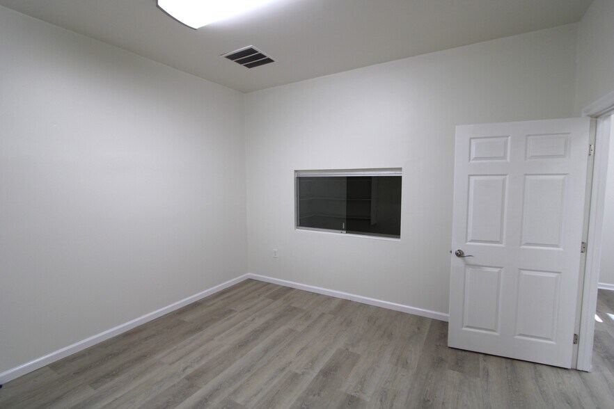 More Photos Of 432-440 W Broadway, Glendale Freestanding For Lease