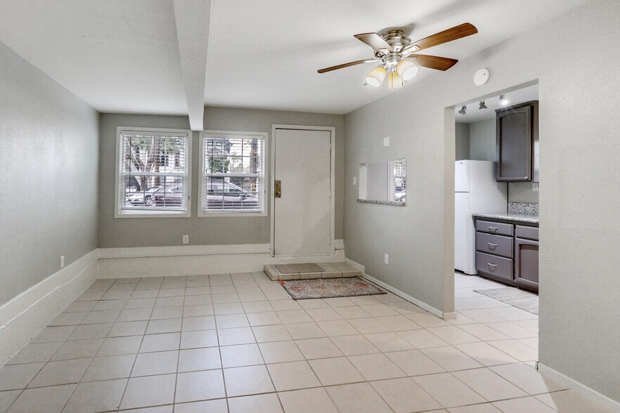 More Photos Of 517 13th St, Sacramento Multifamily For Sale