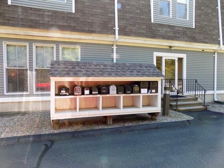 More Photos Of 111 Simsbury Rd, Avon Medical For Lease