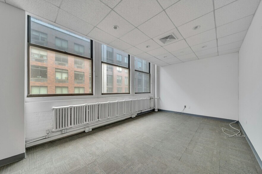 More Photos Of 535-547 W 45th St, New York Loft Creative Space For Lease
