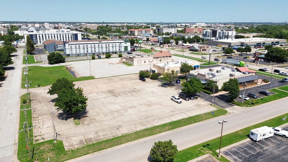 More Photos Of 2035 S Meridian Ave, Oklahoma City Restaurant For Sale