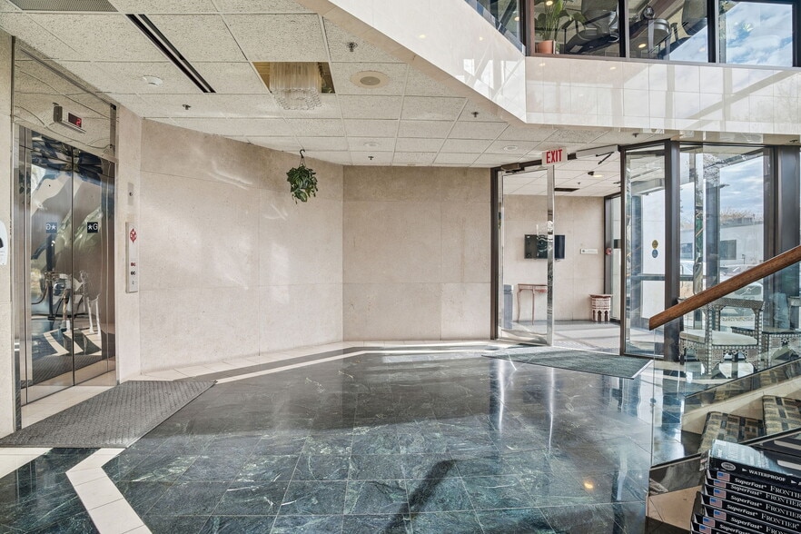 More Photos Of 941 Hillwind Rd NE, Minneapolis Medical For Sale