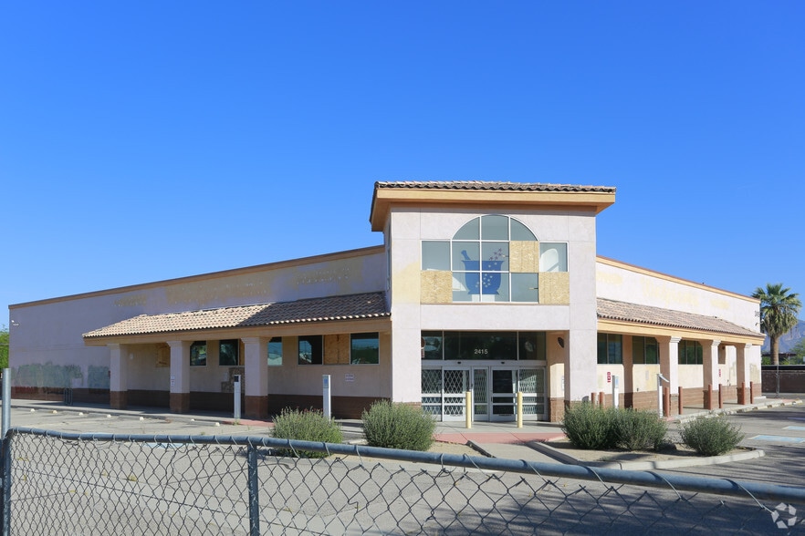 More Photos Of 2415 N Alvernon Way, Tucson Department Store For Sale