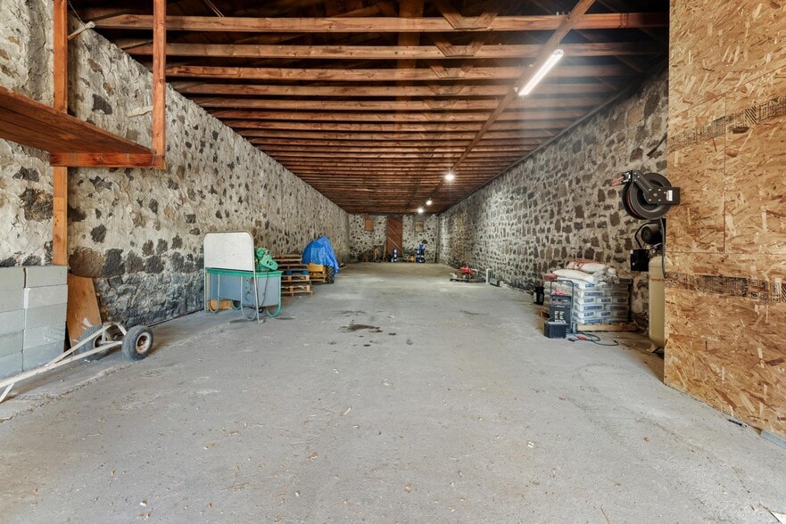 More Photos Of 309 S Rail St W, Shoshone Auto Repair For Sale