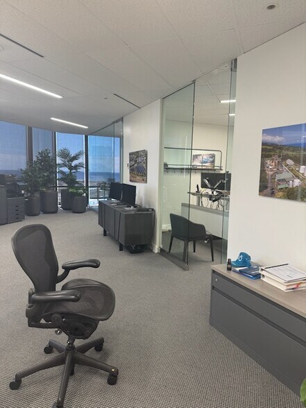 More Photos Of 733 Bishop St, Honolulu Office For Lease