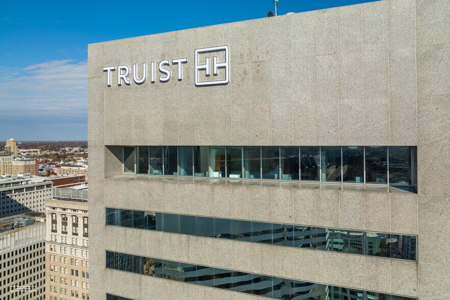 More Photos Of 919 E Main St, Richmond Office For Lease