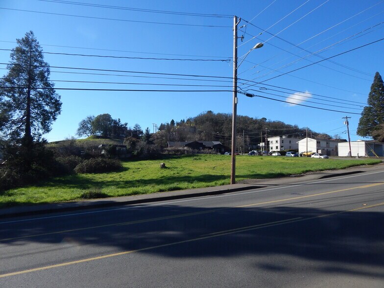 More Photos Of 598 NE Winchester St, Roseburg Land For Sale