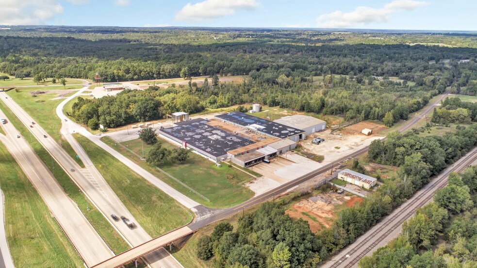 More Photos Of 13343 Interstate 20 E, Tyler Warehouse For Lease