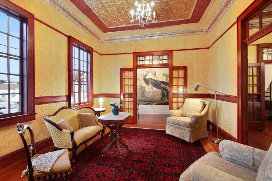 More Photos Of 8500 Oak St, New Orleans Storefront Retail Office For Lease