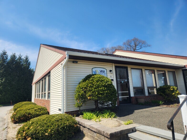 More Photos Of 1 Old Park Lane Rd, New Milford Medical For Lease