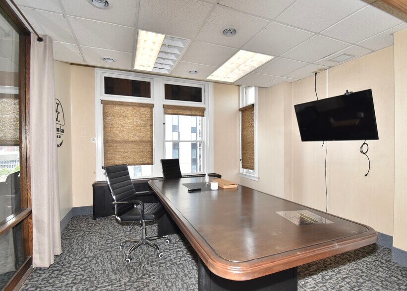 More Photos Of 175 State St, Springfield Office For Sale