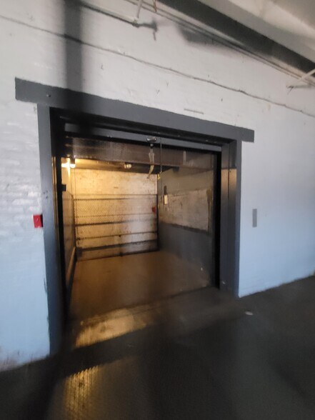 More Photos Of 555 E 242nd St, Bronx Industrial For Sale