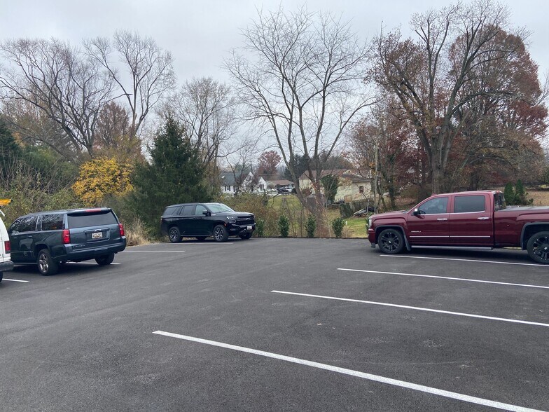 More Photos Of 909 S Main St, Bel Air Office For Lease