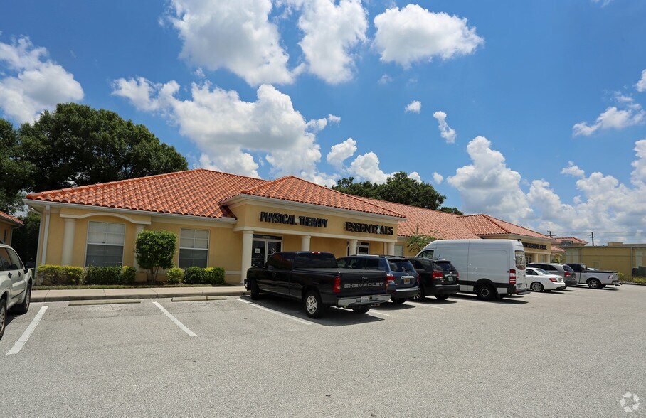 13007 Summerfield Square Dr, Riverview, FL 33578 Medical Office For