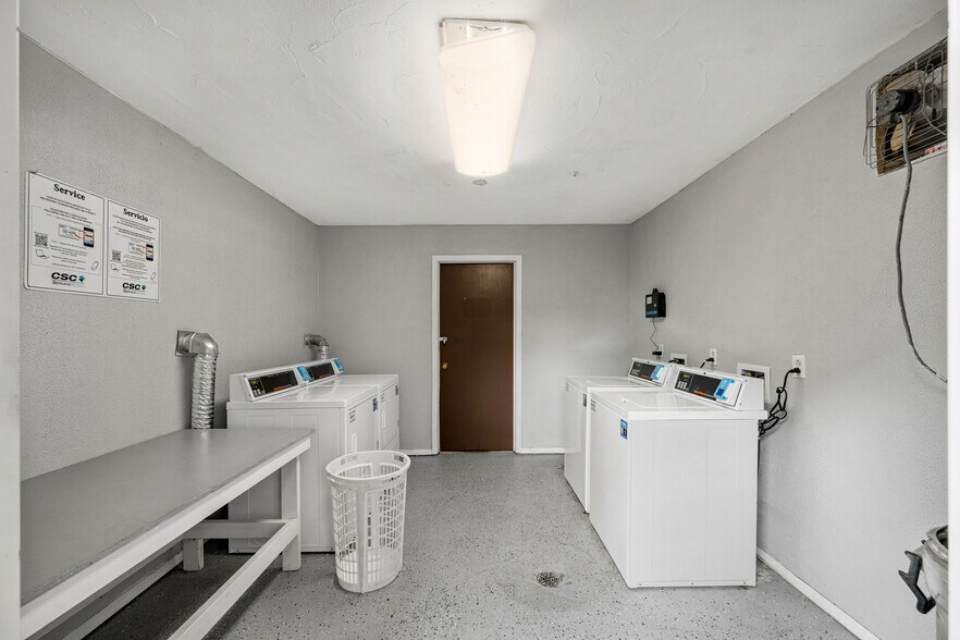 More Photos Of 3000 S 9th St, Chickasha Apartments For Sale