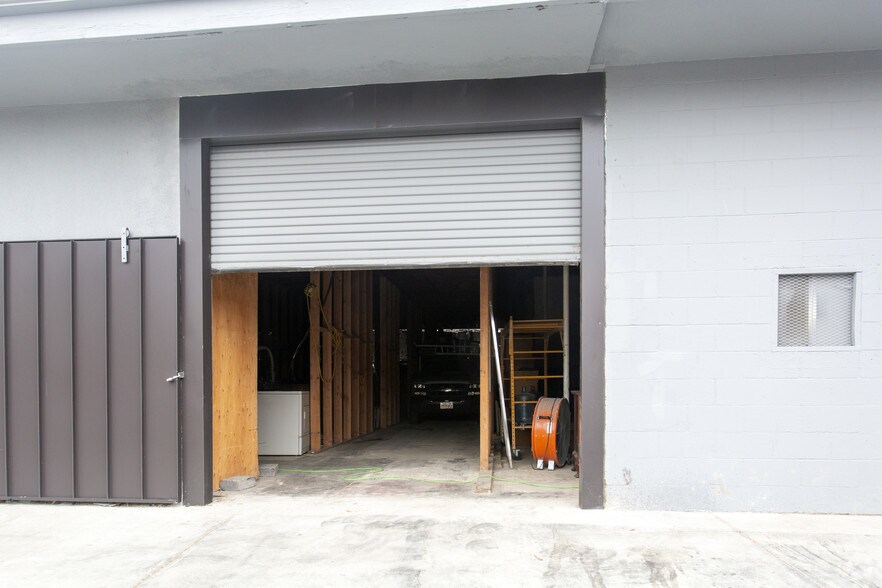 More Photos Of 1616 E Los Angeles Ave, Simi Valley Freestanding For Lease