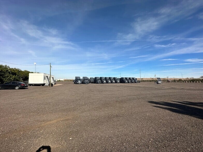 More Photos Of 3420 S 35th Ave, Phoenix Contractor Storage Yard For Lease