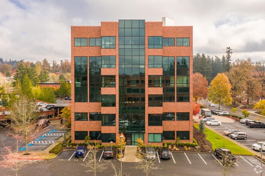 More Photos Of 4949 Meadows Rd, Lake Oswego Unknown For Sale