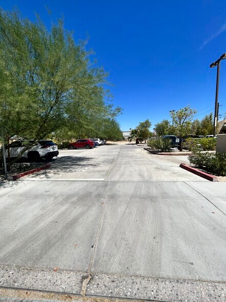 More Photos Of 32475 Date Palm Dr, Cathedral City Freestanding For Lease