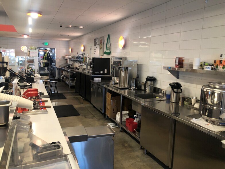 More Photos Of 12210 Venice Blvd, Los Angeles Storefront For Lease
