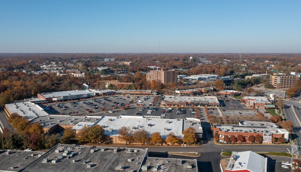 More Photos Of 2307-2329 Forest Dr, Annapolis Freestanding For Lease