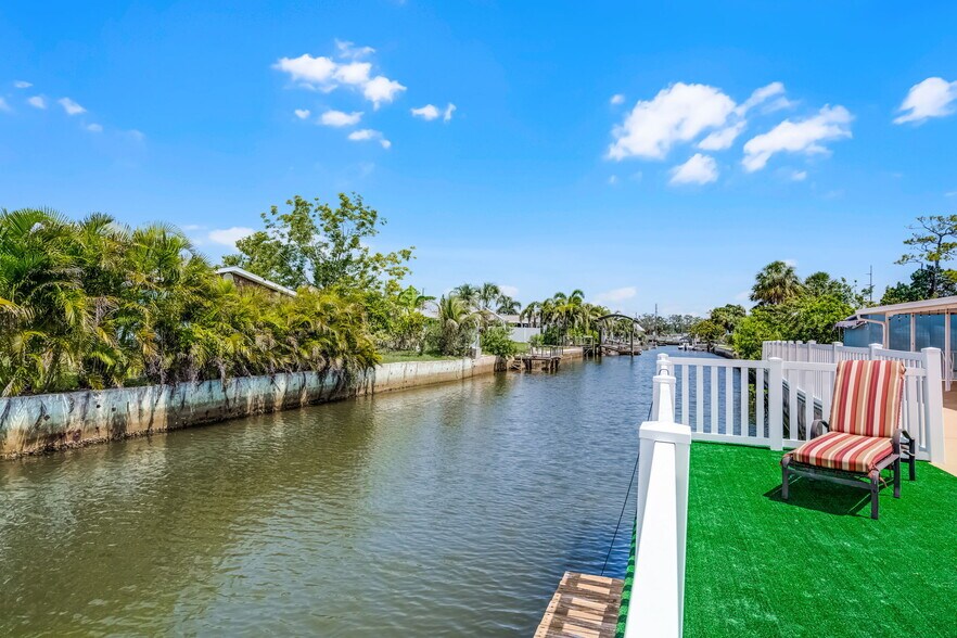 More Photos Of 13901 Old Dixie Hwy, Hudson Multifamily For Sale