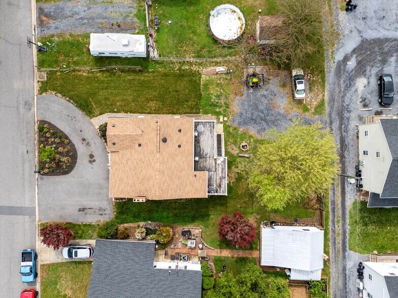 More Photos Of 217 W 28th St, Buena Vista Apartments For Sale