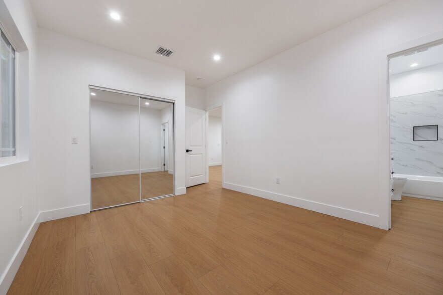 More Photos Of 8405 McKinley Ave, Los Angeles Multifamily For Sale