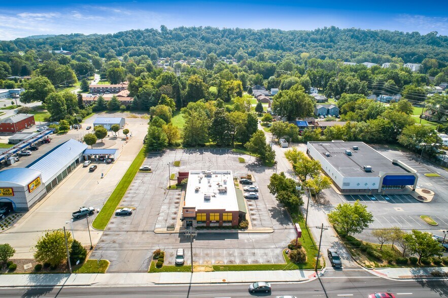 More Photos Of 4717 Dixie Hwy, Louisville Restaurant For Lease