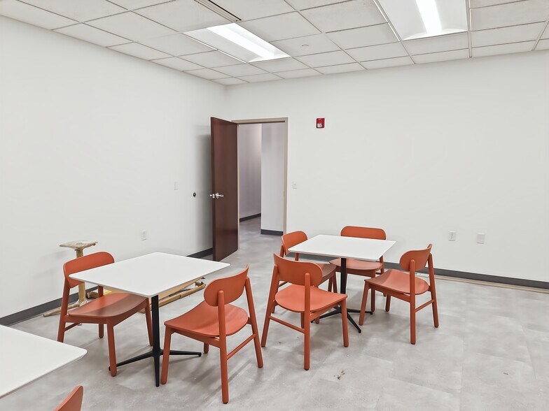 More Photos Of 11 Scott St, Wausau Coworking Space