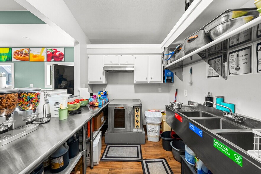 More Photos Of 2930 Main Ave, Durango Hotel For Sale