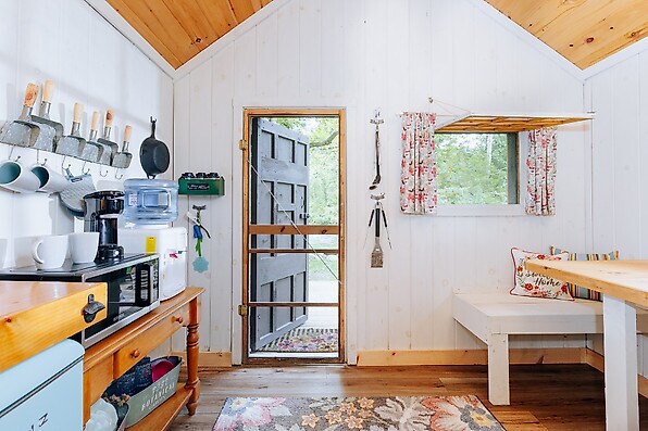 More Photos Of 935 State Route 313, Cambridge Hotel For Sale