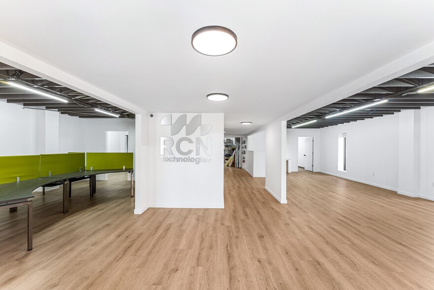 More Photos Of 967 Wray St, Knoxville Office For Sale