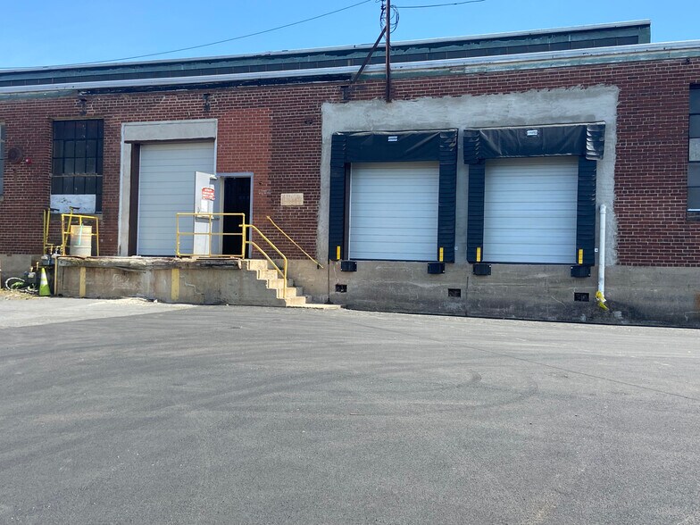 Primary Photo Of 302 S 4th St, Emmaus Warehouse For Lease