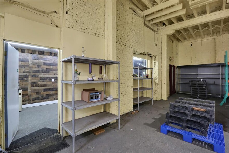 More Photos Of 701 Bingaman St, Reading Industrial For Sale