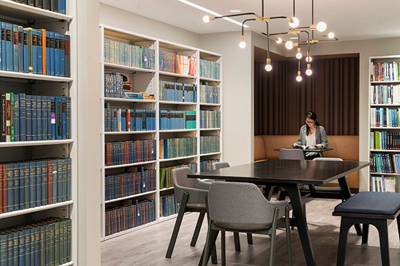 More Photos Of 120 S Riverside Plz, Chicago Business Park For Lease