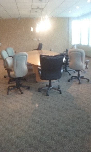 More Photos Of 804 W Diamond Ave, Gaithersburg Unknown For Lease