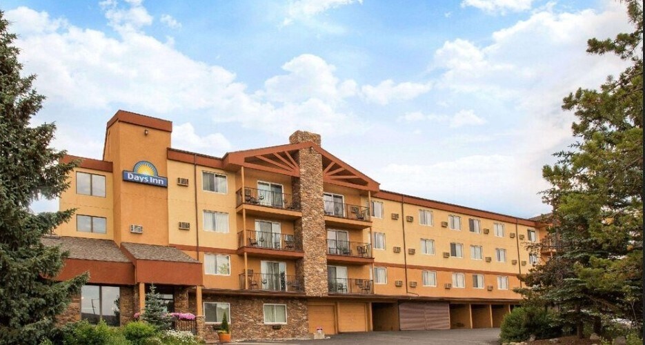More Photos Of 580 Silverthorne Ln, Silverthorne Apartments For Sale
