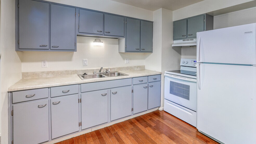 More Photos Of 225 Terry St, Longmont Apartments For Sale