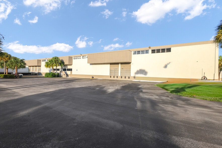 Primary Photo Of 5800 Miami Lakes Dr, Miami Lakes Warehouse For Lease