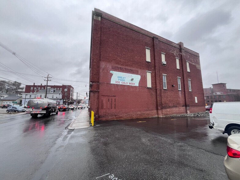 More Photos Of 27-45 Lafayette Sq, Haverhill Office For Lease