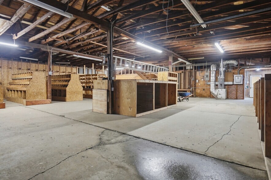 More Photos Of 401 Hodges Ave, Albany Industrial For Sale